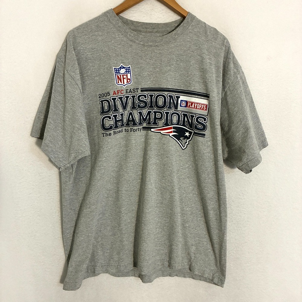 Vtg 2005 Reebok New England Patriots AFC East Champions Shirt XL NFL Tee
